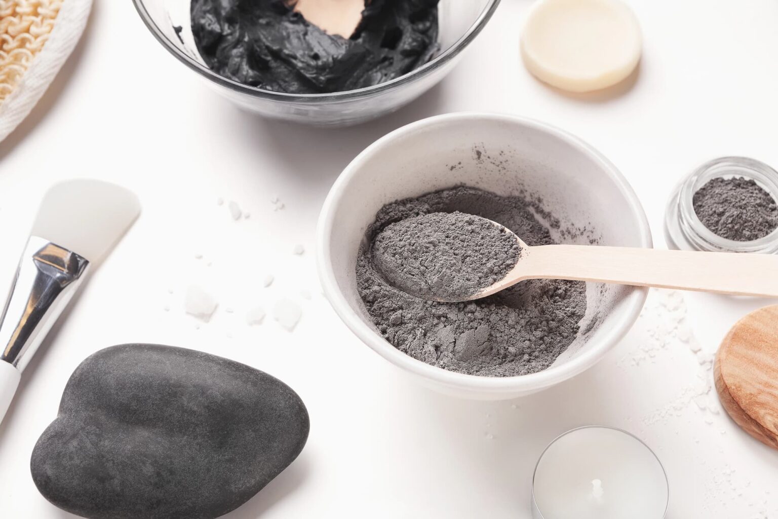 3 masques maison efficaces pour éliminer les points noirs naturellement